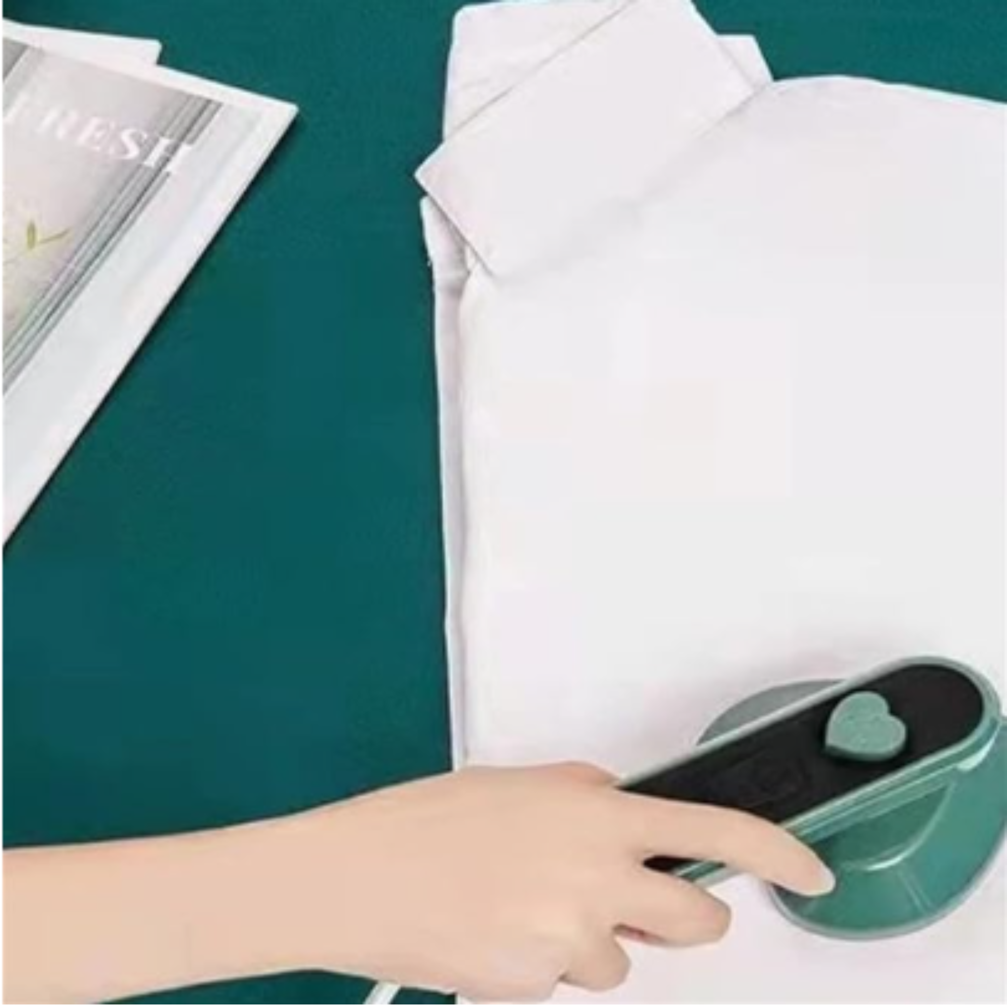 Mini Plancha con Rociador (Portátil para Ropa de Bebé y Familia)